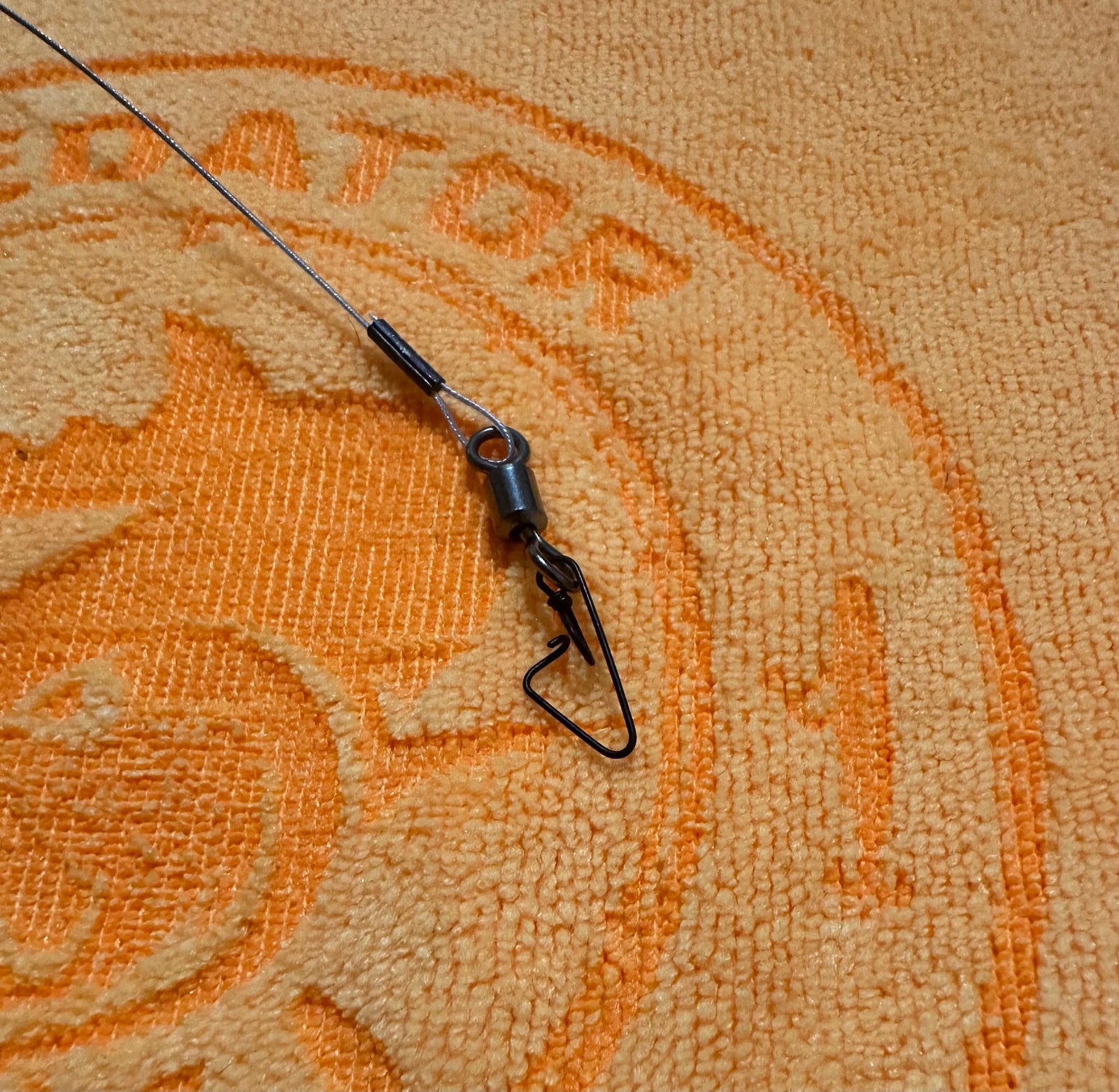 PLUK 50lb 49 strand nylon coated stainless leader